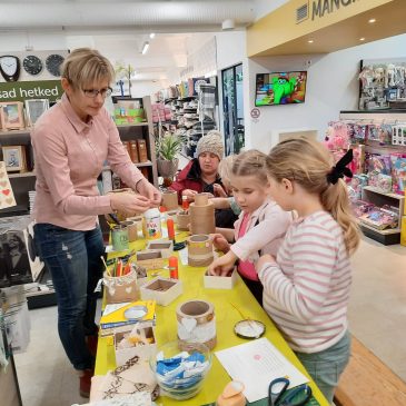 Sõbrapäev Hiiumaa Kaubamajas